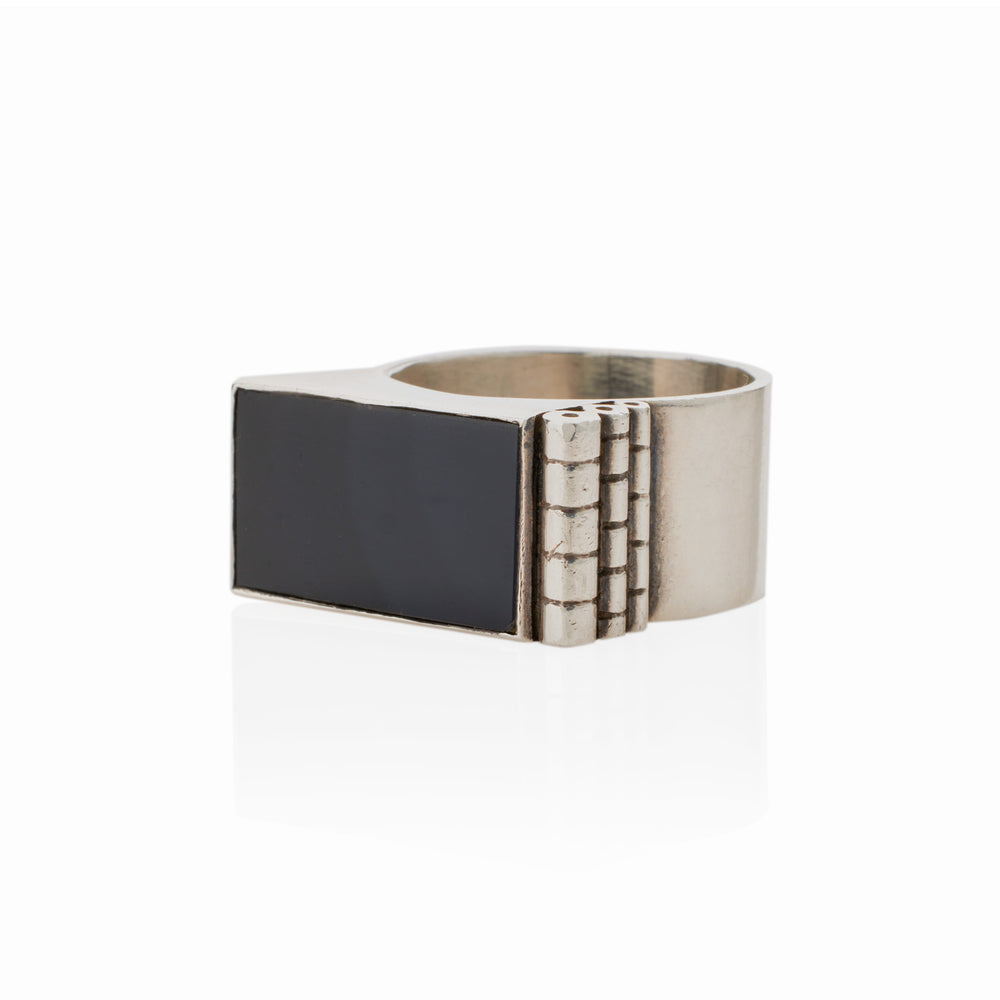 Macklowe Gallery Jean Després Modernist Silver and Onyx 