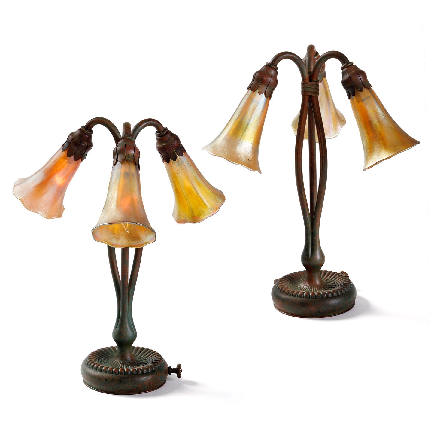 Macklowe Gallery Tiffany Studios New York  Pair of "Three-light Lily" Desk lamps