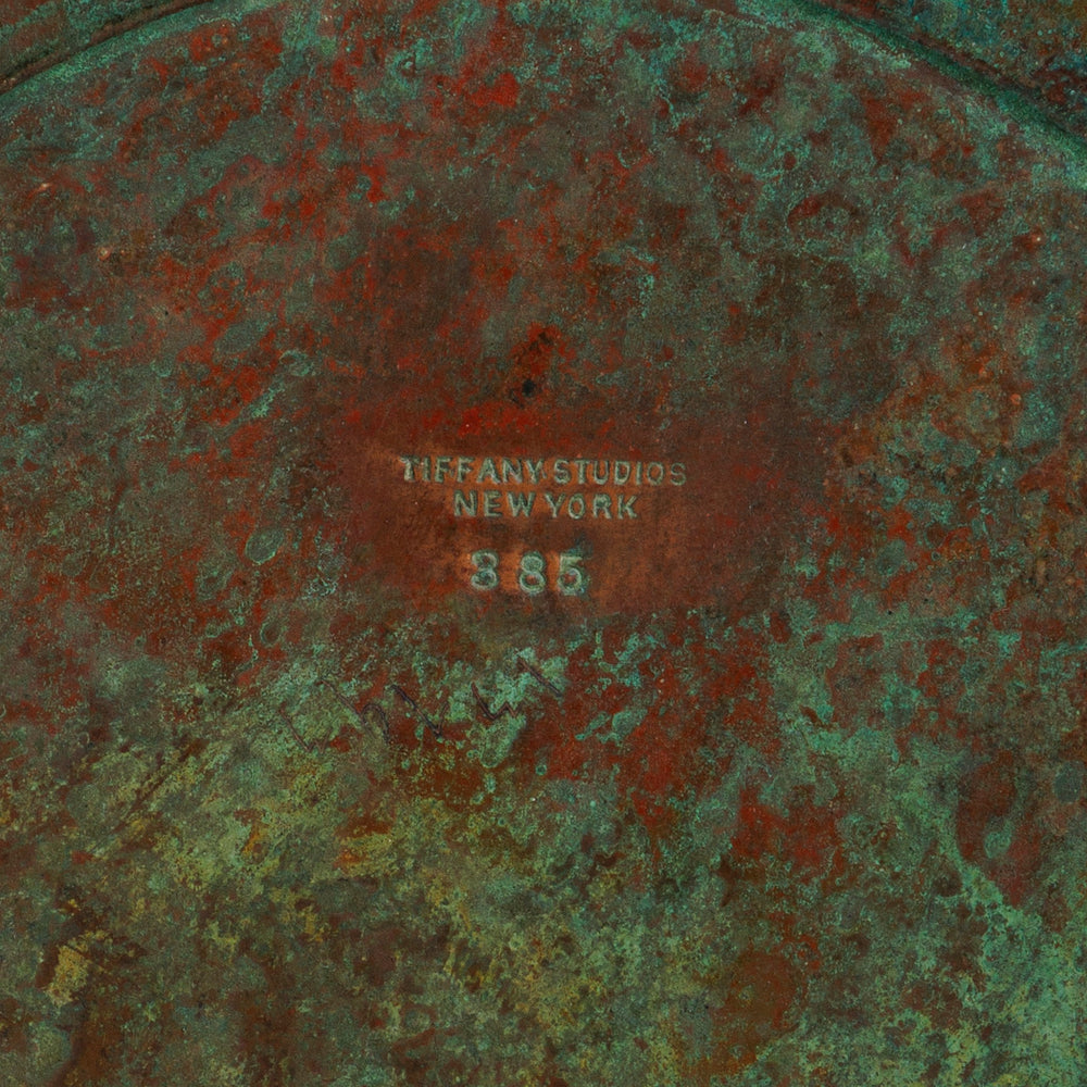 
                      
                        Macklowe Gallery Tiffany Studios New York "Seven Light Lily" Table Lamp
                      
                    