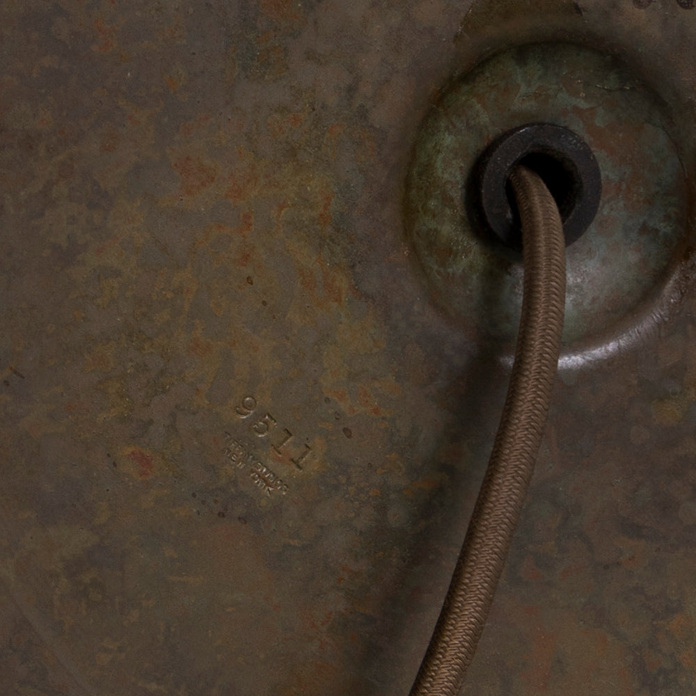 
                      
                        Macklowe Gallery Tiffany Studios New York "Dogwood" Table Lamp 
                      
                    