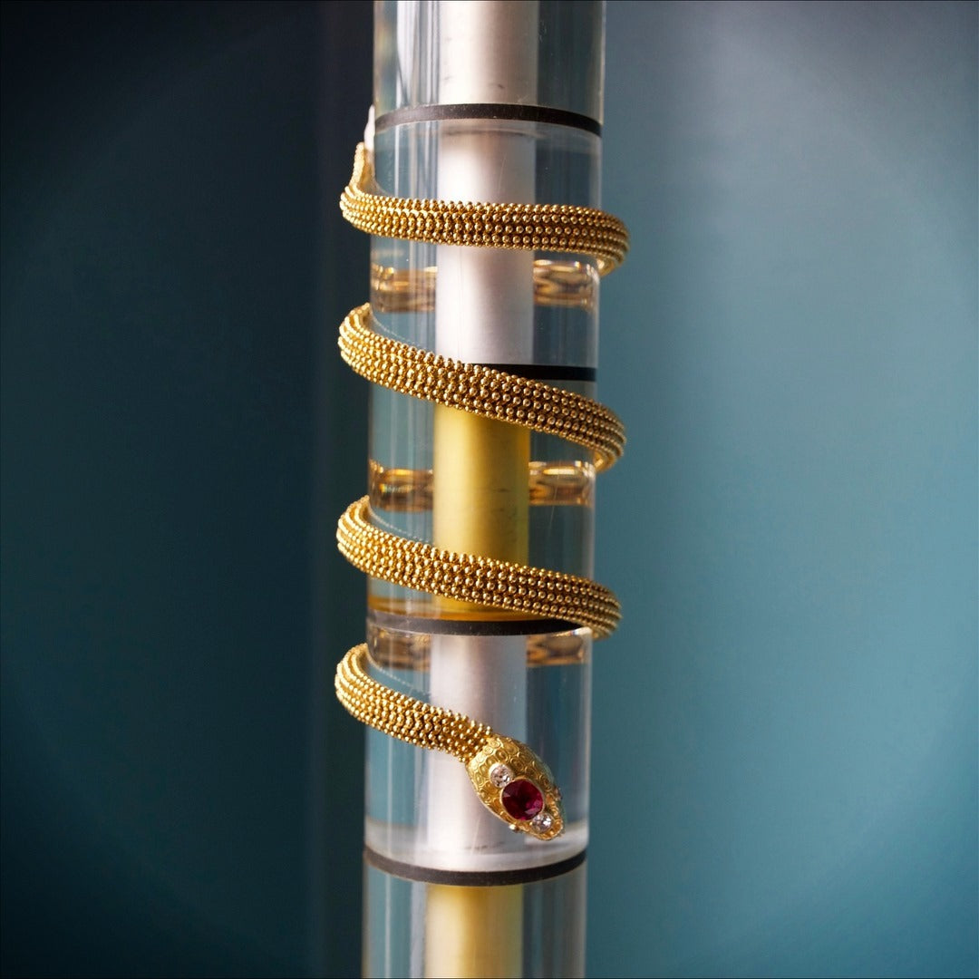 Macklowe Gallery Bulgari Ceylon Ruby 